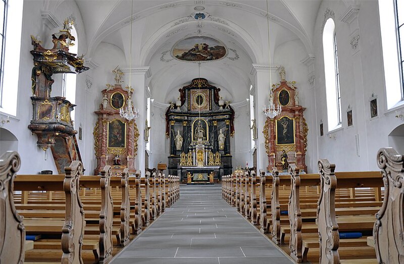 File:Lauerz kirche2.jpg