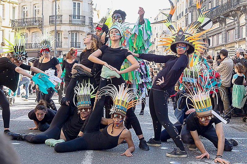 Fichier:Le Carnaval des Deux Rives (47272097341).jpg