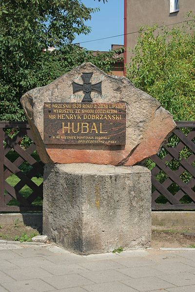 File:Lipsk - Hubal monument.jpg