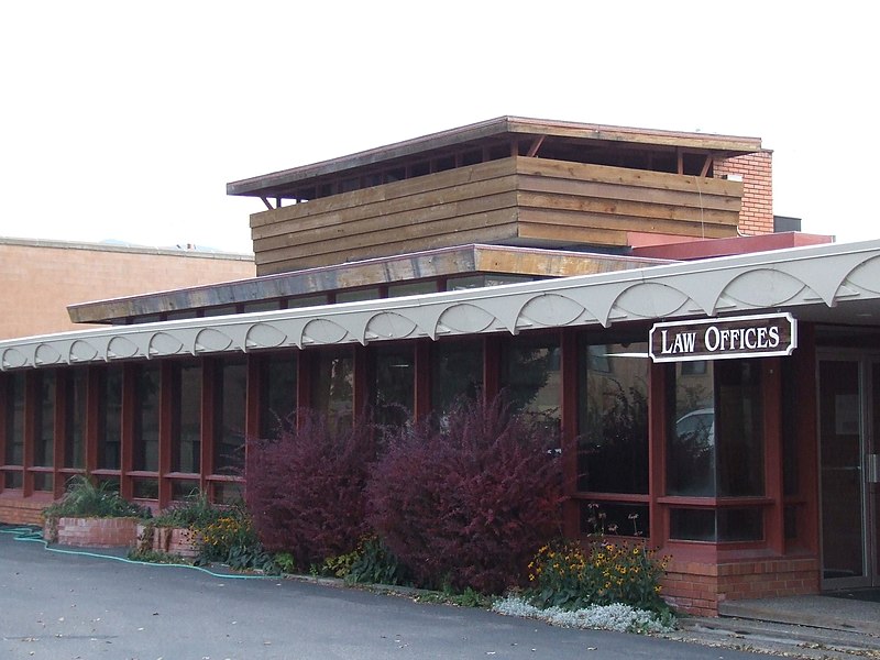 File:Lockridge Medical Clinic (former), October 2011.jpg