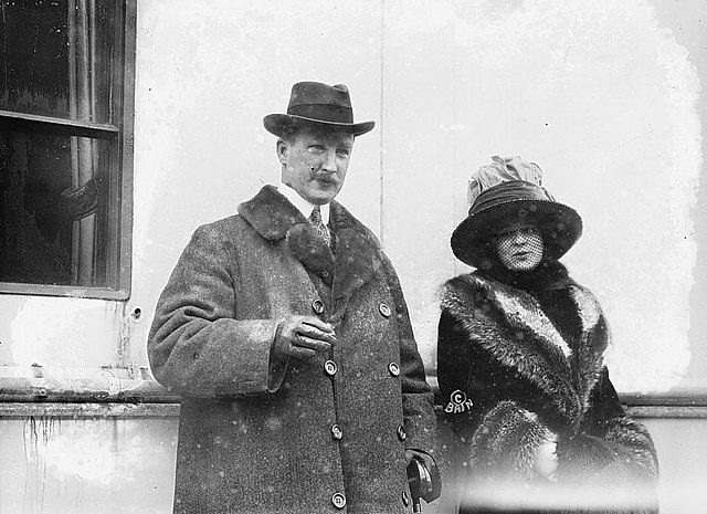 Lord Decies and his first wife, Helen, in 1911