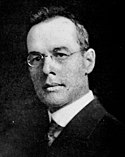 Louis B. Lausier, Esq., Tahun 1915 (dipotong).jpg