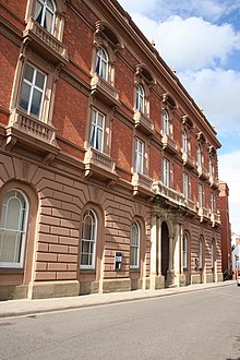 Louth Town Hall - geograph.org.uk - 482249.jpg