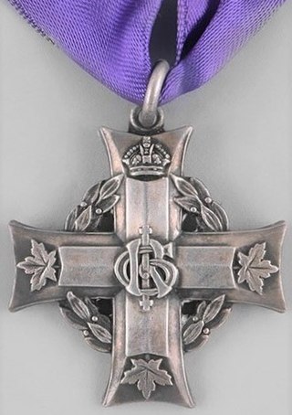 <span class="mw-page-title-main">Memorial Cross</span> Award