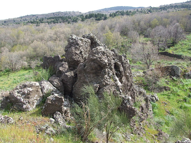 File:Messina Canyon-Etna-Volcano-Sicily-Italy - Creative Commons by gnuckx (3493869098).jpg