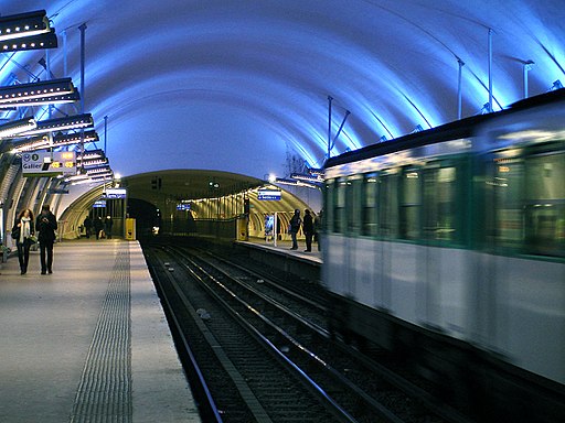 Metro de Paris - Ligne 3 - Gambetta 02