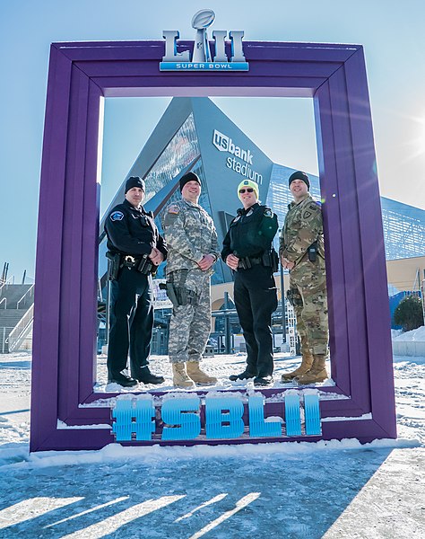 File:Minnesota National Guard (40040276801).jpg