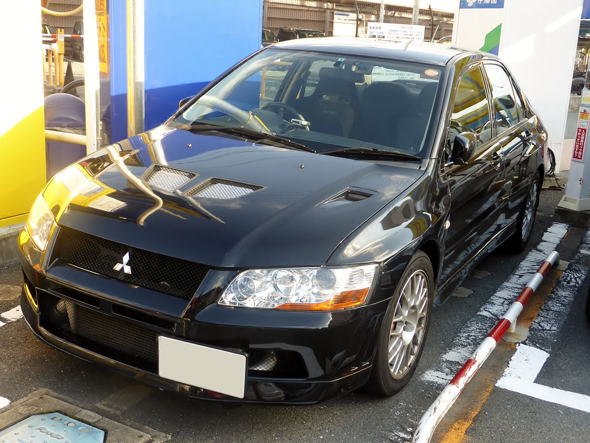 Mitsubishi LANCER EVOLUTION VII (GH-CT9A) front.JPG