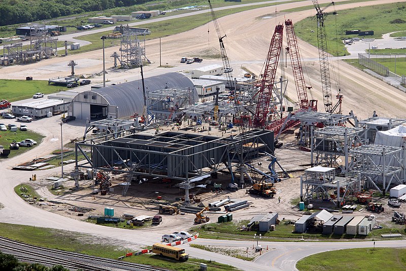 File:Mobile Launcher assembly 06.jpg