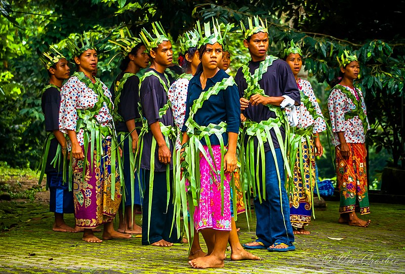 File:Modern Day Orang Asli (28552311563).jpg