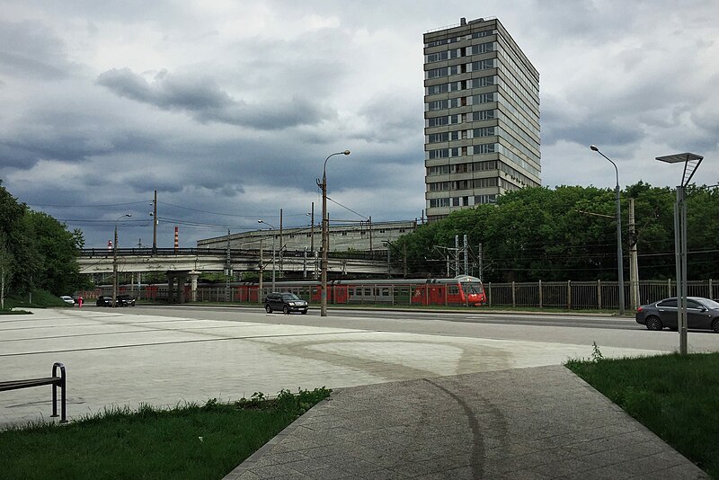 File:Moscow, Kosmonavta Volkova Street and Mikoyan buildings (31095312480).jpg