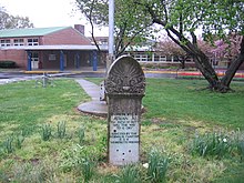 Nathan Hale DAR Denkmal 070.JPG