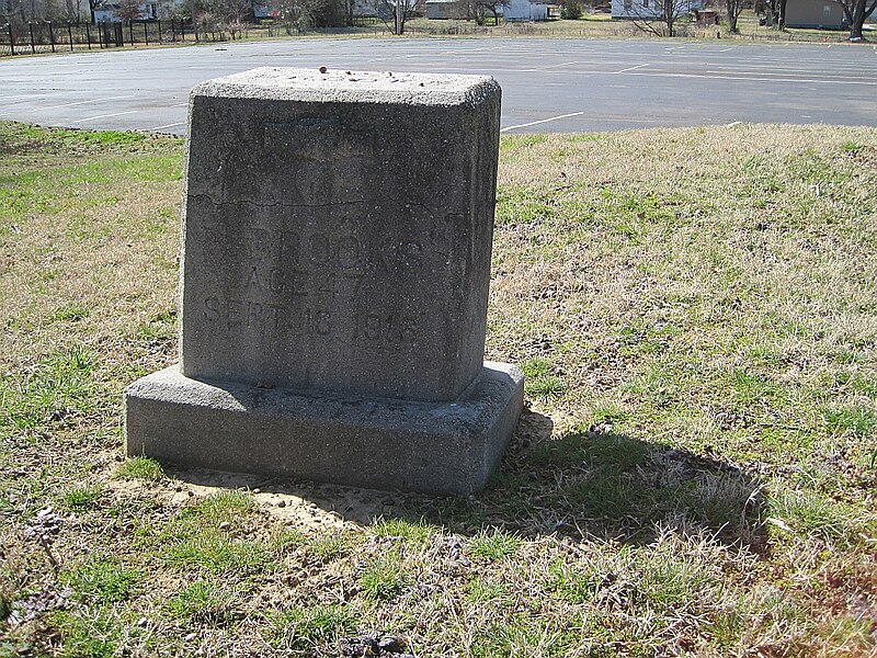 File:New Nonconnah MB Church Cemetery Memphis TN 006.jpg