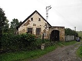 Čeština: Dům a vrata v Nuzíně. Okres Strakonice, Česká republika.