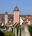 westliche Stadtbefestigung, von Süden nach Norden gesehen; Klingentor und Taubenturm