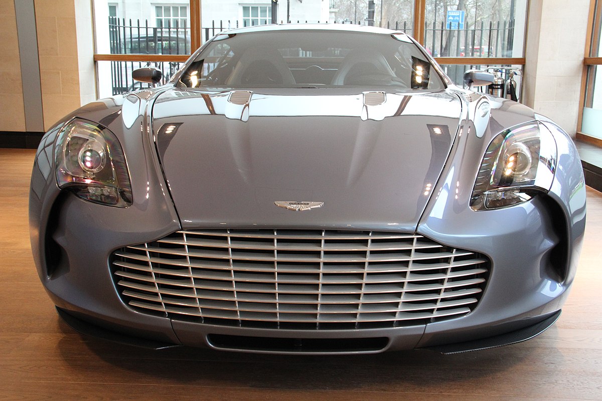 Aston Martin one 77 синий