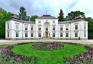 <span class="mw-page-title-main">Myślewicki Palace</span> Building in Warsaw, Poland