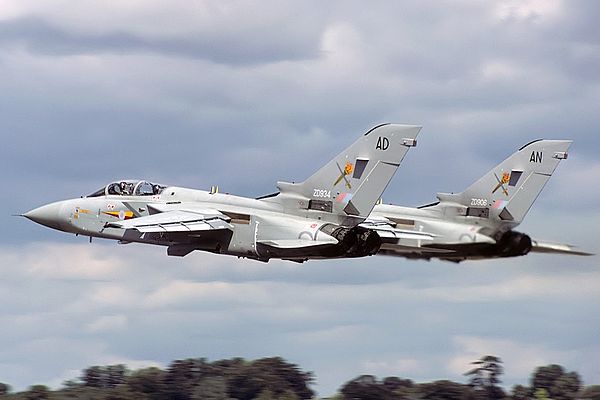 A pair of No. 229 OCU Tornado F.2s (ZD934 and ZD906) departing from RAF Fairford in 1985