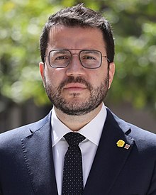 Pere Aragonès retrat oficial 2021 (beschnitten).jpg