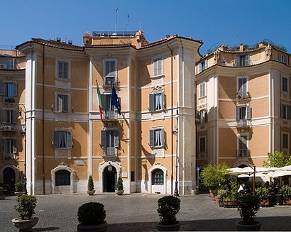 Come arrivare a Piazza Di Sant'Ignazio con i mezzi pubblici - Informazioni sul luogo