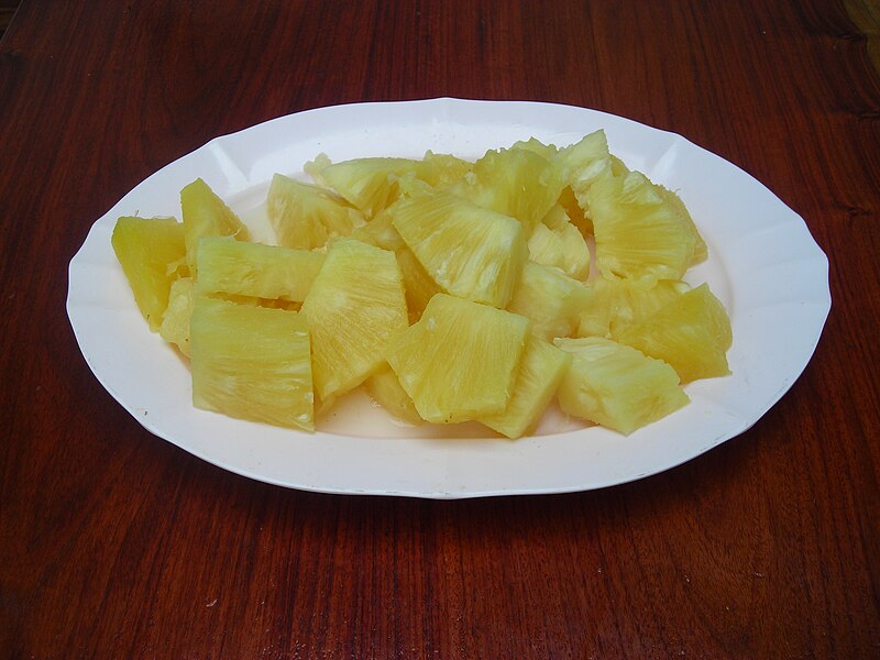 File:Pineapple - small pieces.JPG