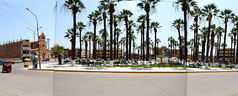 Ficheiro:Plaza de Armas de Chincha.jpg