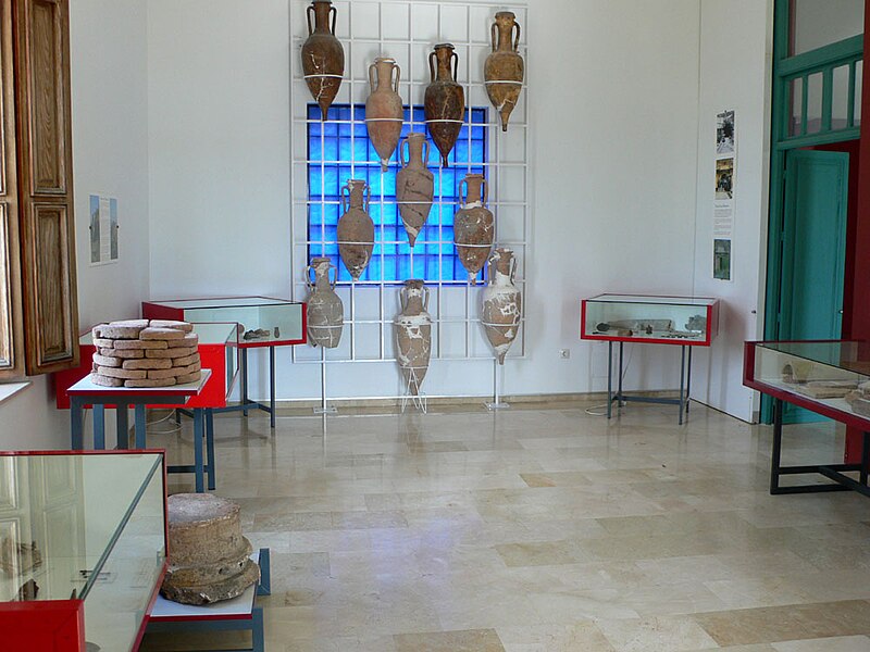 File:Portman Museo Arqueologico1.jpg