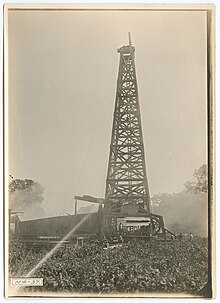 Oil drilling on Mexico's Gulf Coast was a capital-intensive industry Potrero del Llano No. 4 being drilled (8740683131).jpg