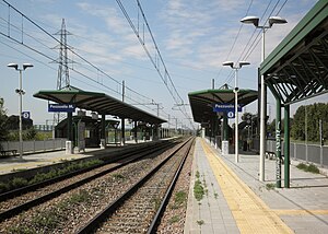 Поззуоло Мартесана - stazione ferroviaria - binari.jpg