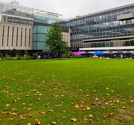 Queen's Lawn, Central Library and Sherfield Buildings, Imperial College London.jpg