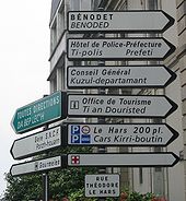 Signalisations bilingues français/breton.