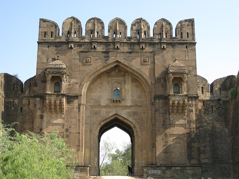 File:Rohtas Fort Zohal Gate.jpg