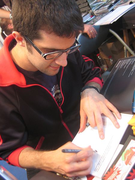 File:RuntimeError en el Salón del Cómic de Barcelona 2011.jpg