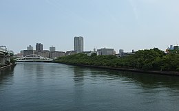 Sakuranomiya-Park from Miyakojima-Bridge.jpg