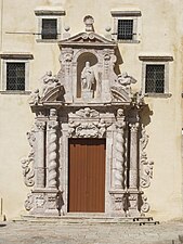 Portaal van de benedictijnse kerk van de Heilige Verlosser