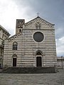 Italiano: Facciata della chiesa di Stefano a Genova.