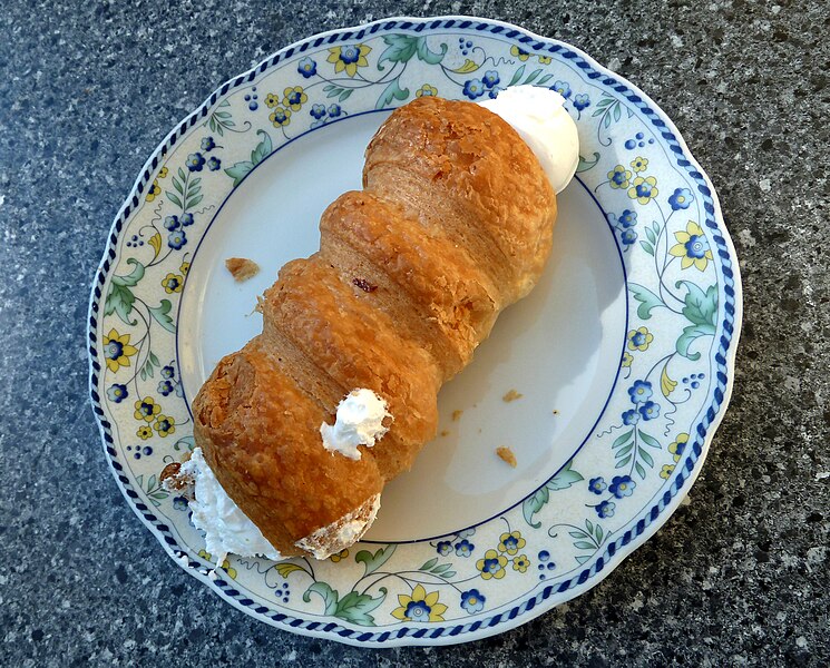 File:Schaumrolle.JPG