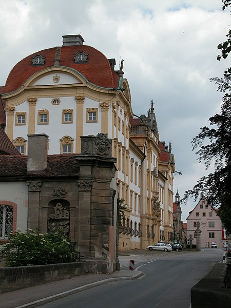 File:Schloss Ellingen.jpg