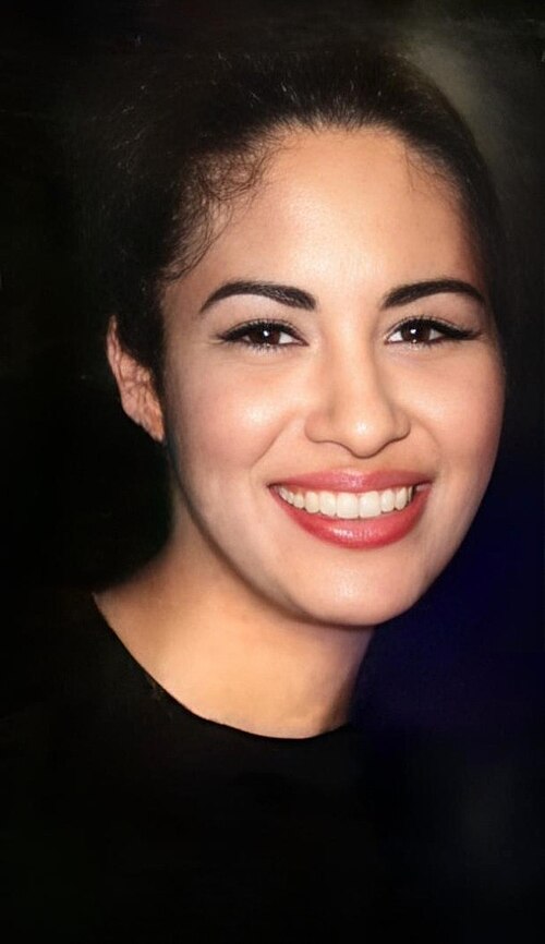 Selena in 1995