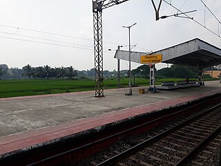 <span class="mw-page-title-main">Simlagarh railway station</span> Railway station in West Bengal, India