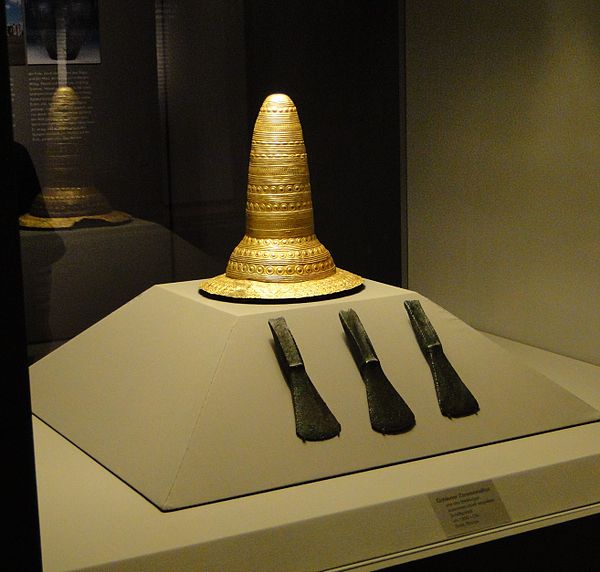 Gold hat and bronze axes from Schifferstadt, Germany, c. 1400-1300 BC.