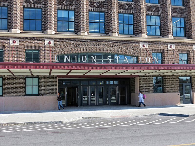 File:Springfield Union Station Front Facade 03.jpg