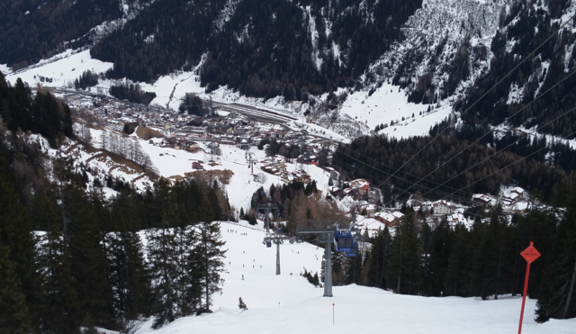 St. Anton am Arlberg im Jahr 2016, Blick vom Galzig ins Tal