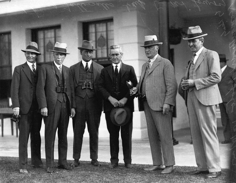 File:StateLibQld 1 106580 Presentation of the Tattersall's Cup at Ascot Racecourse, Brisbane, 1933.jpg