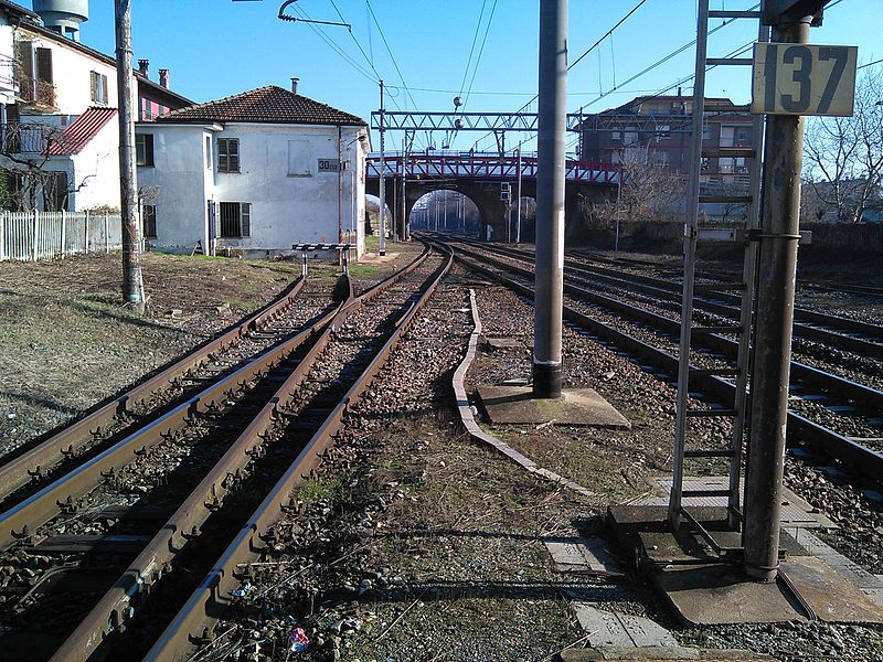 File:Stazione di Villanova d'Asti 10.jpg