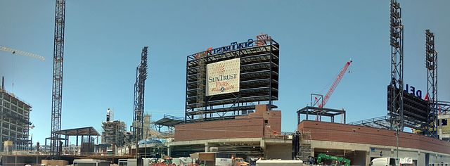 Description de l'image SunTrust Park, construction, July 2016.jpg.