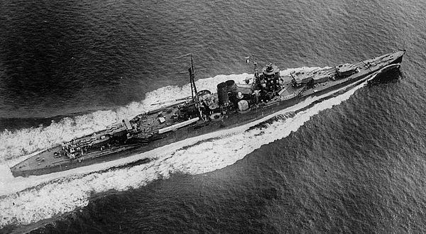 Overhead view of Suzuya during sea trials, 1935.