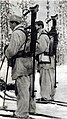 English: Swedish volunteers during the Winter War, carrying Boys anti-tank rifles עברית: מתנדבים שבדים במהלך מלחמת החורף מזוינים ברובים נגד טנקים