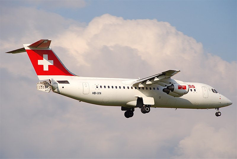 File:Swiss Avro RJ 100; HB-IXN@ZRH;30.06.2011 601bf (5897386870).jpg