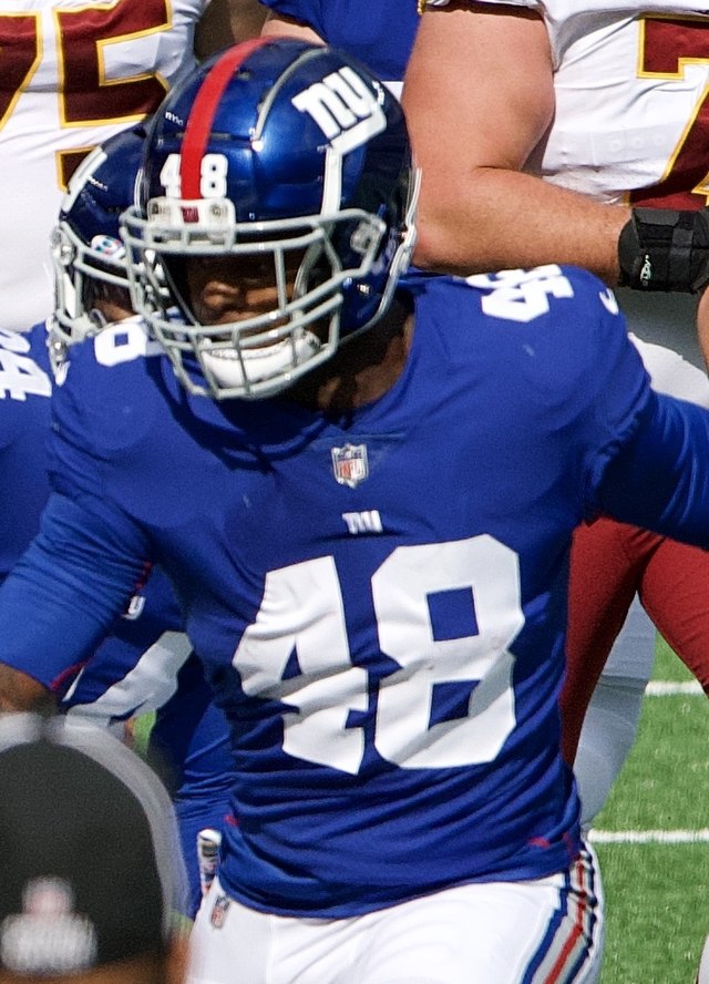 New York Giants' Tae Crowder will hold youth football camp in June